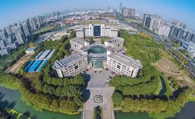 海南臻园最新动态，变化中的学习之旅，自信与成就感的培育地