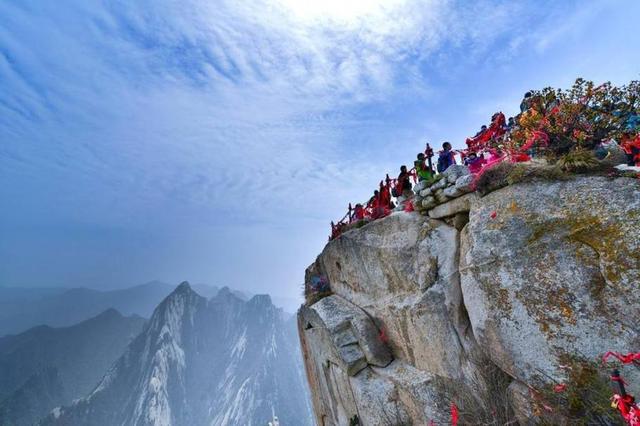 攀登知识高峰，展现自信辉煌，华山直播之旅